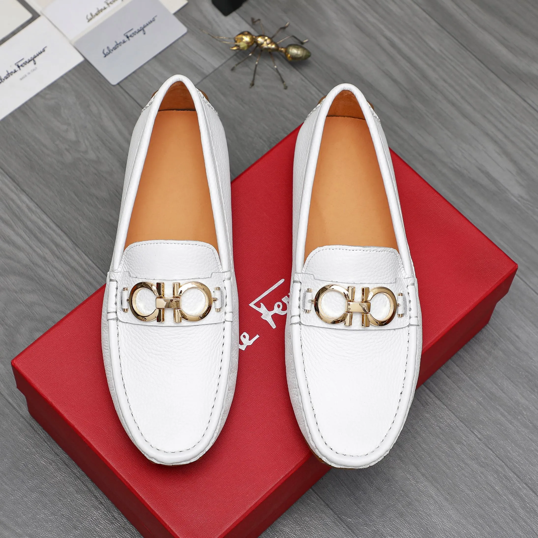 Men's shoes 💰380 Product trademark: Ferragamo "Ferragamo" casual slip-on shoes Regular size: 38-45 (45. Customized, non-returnable) Product materials: Selected pebbled cowhide upper, pigskin lining, rubber outsole